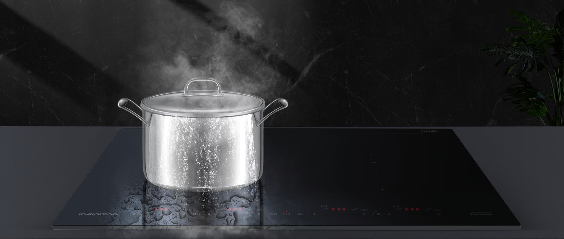 Vertiendose agua de una olla que esta encendida encima de la placa de inducción